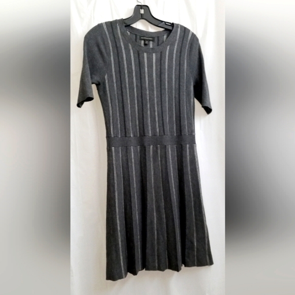 Banana Republic Pinstriped Pleated Sweater Dress- Size: XS but will fit Small - Picture 1 of 6